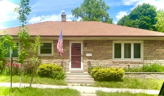 7000 W Stevenson St, Milwaukee, WI 53213 - #1