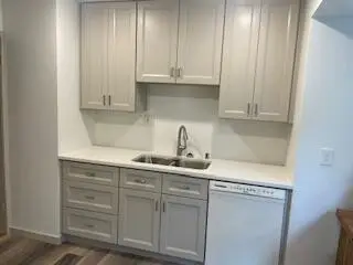 5315 W Arizona St, Milwaukee, WI 53219 - #2