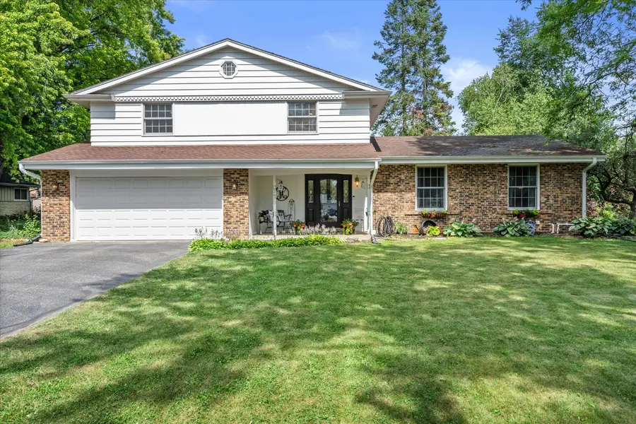2870 Santa Barbara Dr, Brookfield, WI 53005 - #2