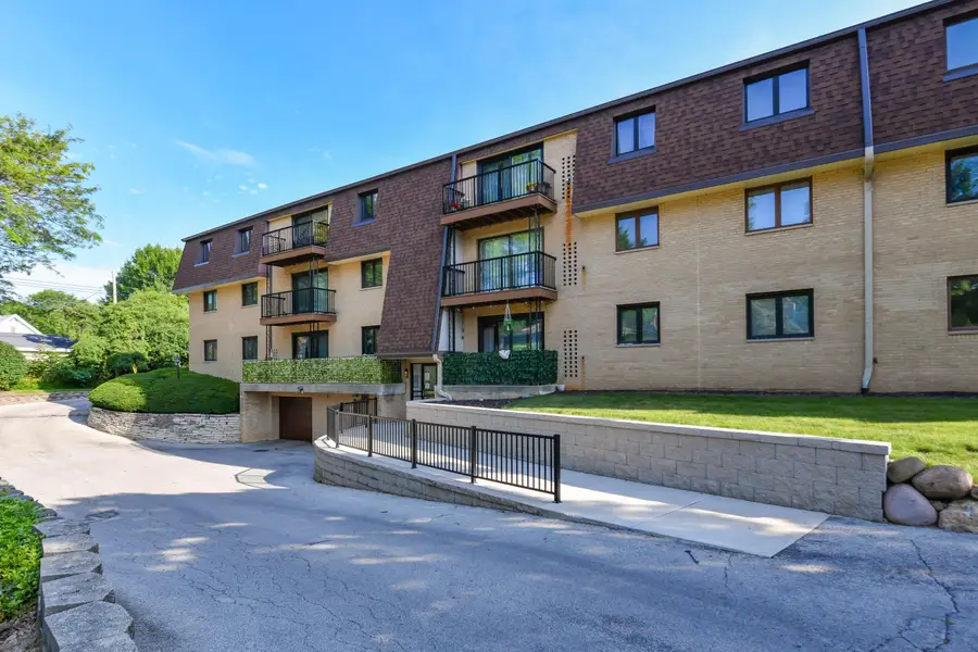 3239 S 58th St, Milwaukee, WI 53219 - #3