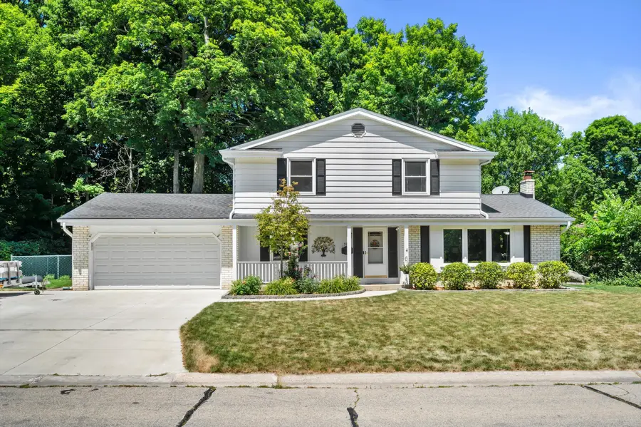5888 Riverside Dr, Greendale, WI 53129 - #2