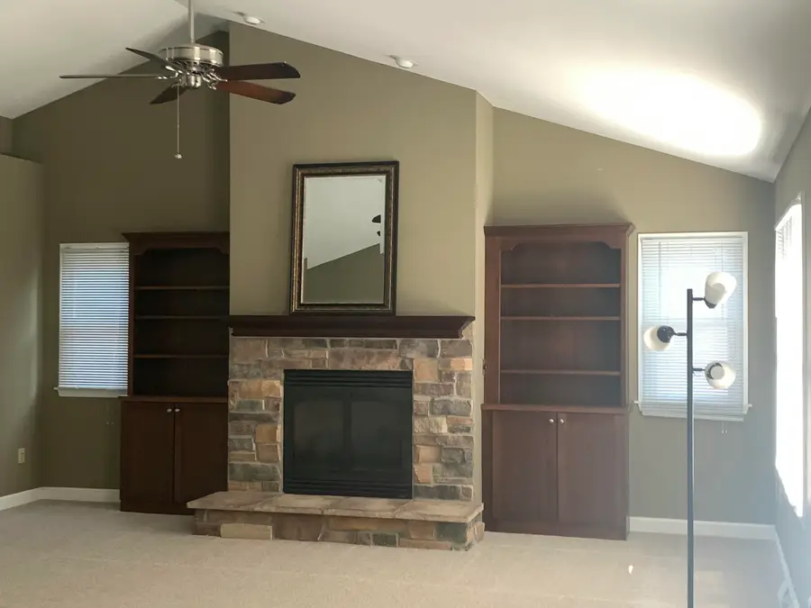 1717 38th St, Kenosha, WI 53140 - #3
