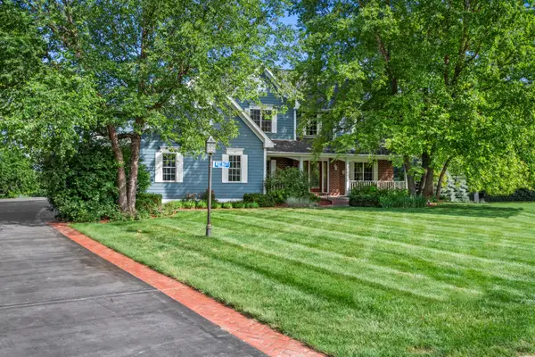 W287N6371 Broadwing Ct, Merton, WI 53029