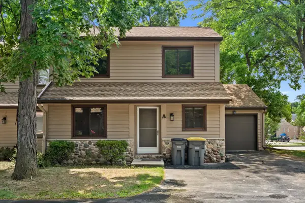 1335 Hickory Dr, Waukesha, WI 53186