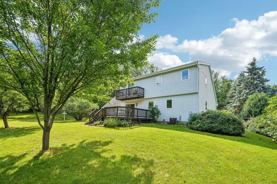 W316S2825 Roberts Rd, Genesee, WI 53188 - #2