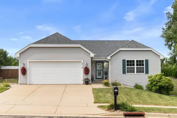 210 Cedar St, Johnson Creek, WI 53038