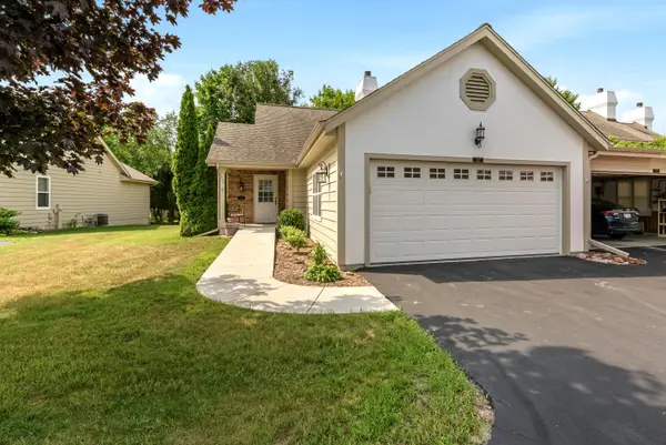 317 E Antoine Dr, Port Washington, WI 53074