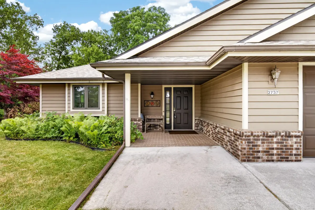 2737 Windepoint Ct, Sheboygan, WI 53083 - #1