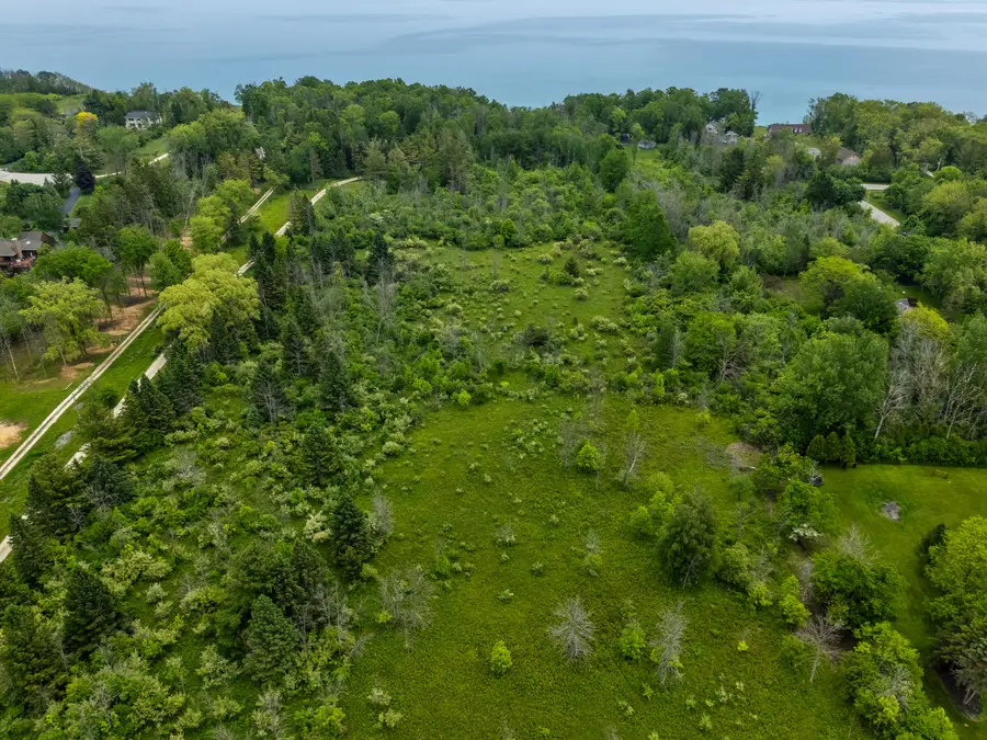 13600 N Lake Shore Dr, Mequon, WI 53092 - #3