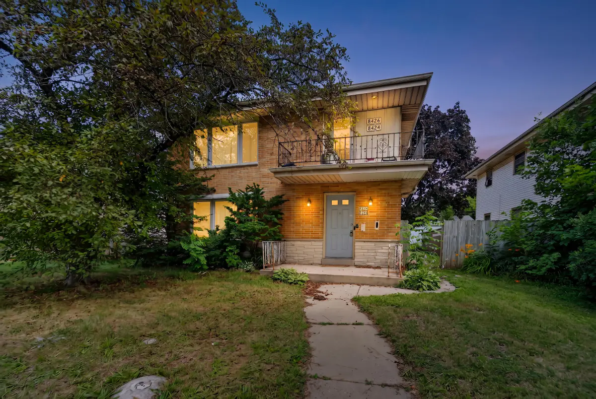 8624 W Hampton Ave, Milwaukee, WI 53225 - #1
