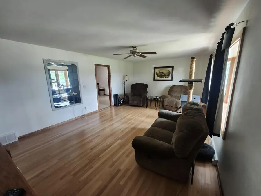 19004 58th Rd, Yorkville, WI 53182 - #2