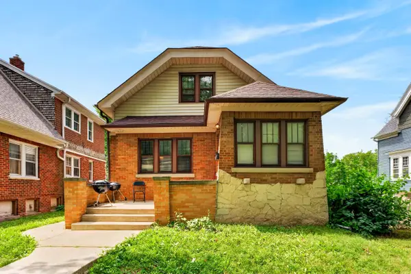 4751 N 34th St, Milwaukee, WI 53209
