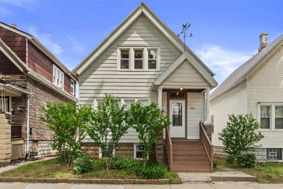 2016 W Orchard St, Milwaukee, WI 53204 - #1