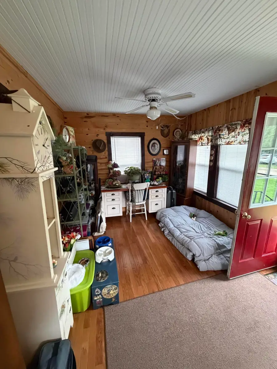 1402 E Koshkonong Dr, Edgerton, WI 53534 - #2