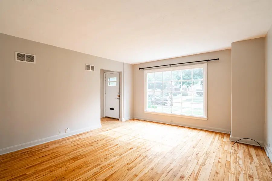 5231 N Bay Ridge Ave, Whitefish Bay, WI 53217 - #3