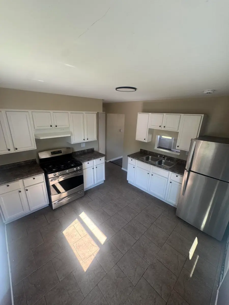 5217 N 61st St, Milwaukee, WI 53218 - #2