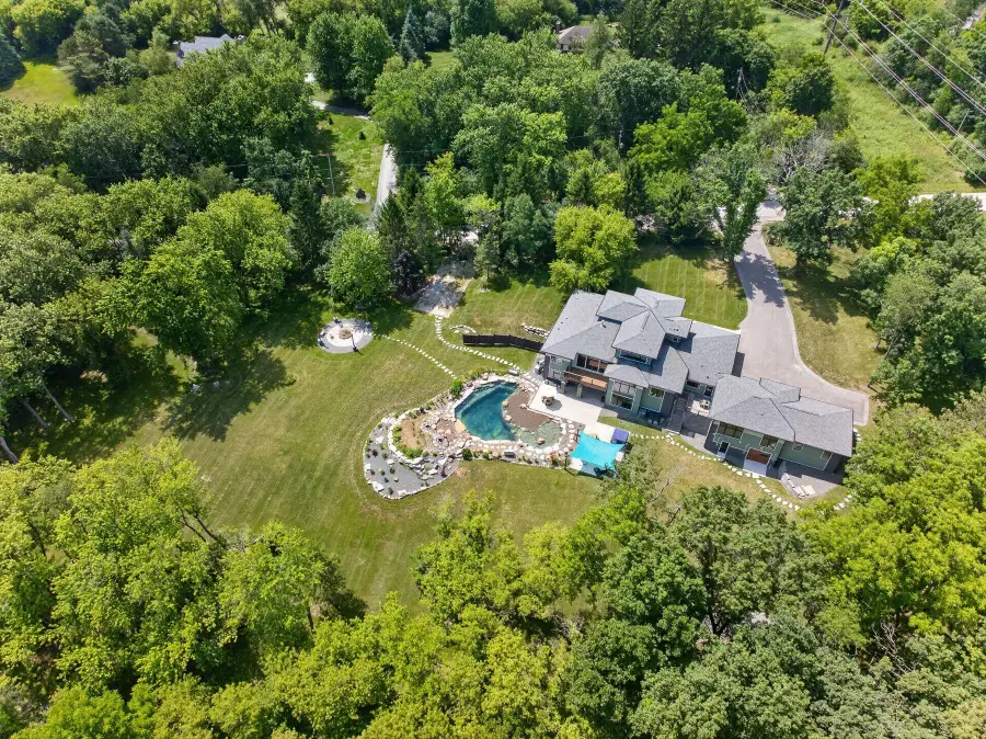 N7W29938 Bryn Dr, Delafield, WI 53188 - #2