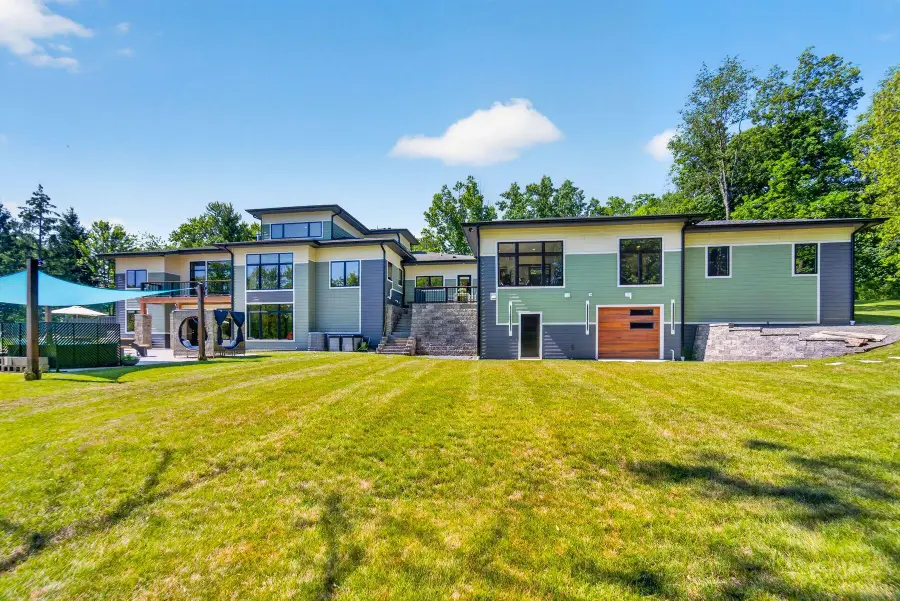 N7W29938 Bryn Dr, Delafield, WI 53188 - #3