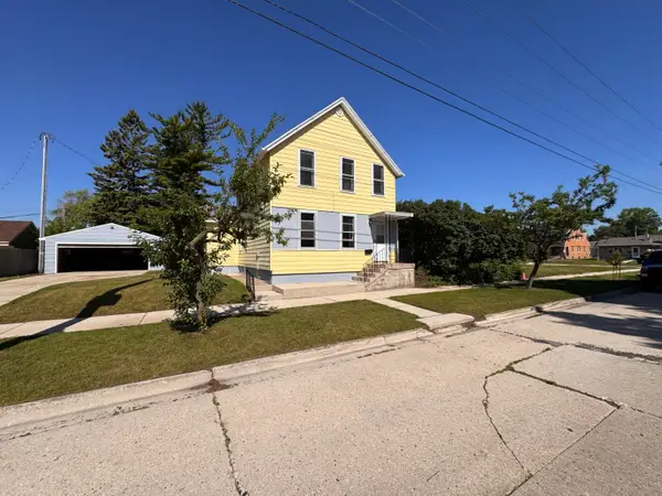 2512 S 10th St, Sheboygan, WI 53081