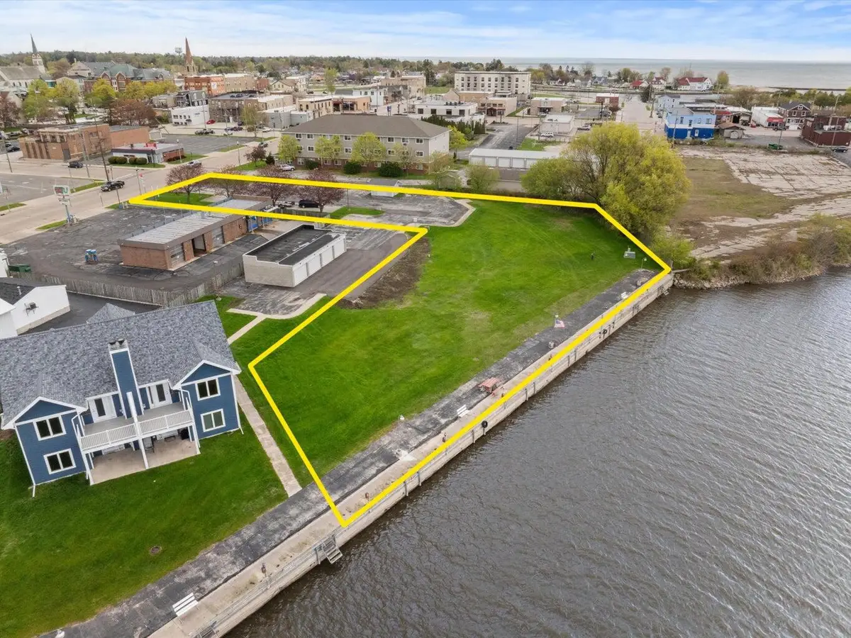 1609 16th St, Two Rivers, WI 54241 - #1