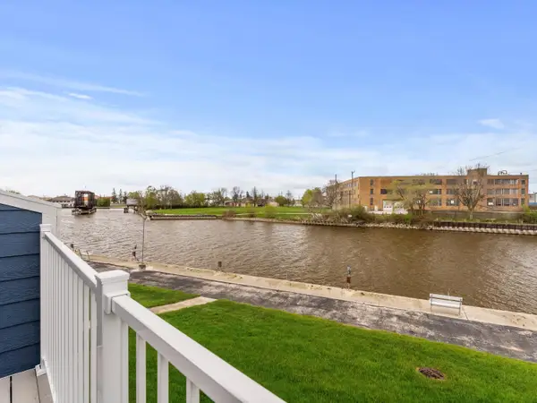 1609 16th St, Two Rivers, WI 54241