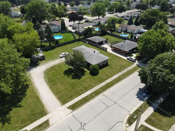 9625 Mount Pleasant Ave, Sturtevant, WI 53177