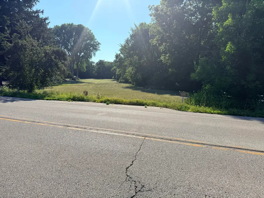 7577 S North Cape Rd, Franklin, WI 53132 - #2