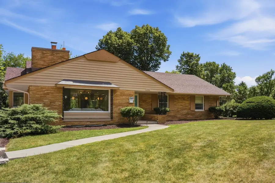 3580 Sunny Crest Dr, Brookfield, WI 53005 - #2