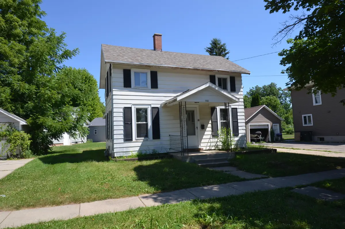 542 W Whitewater St, Whitewater, WI 53190 - #1