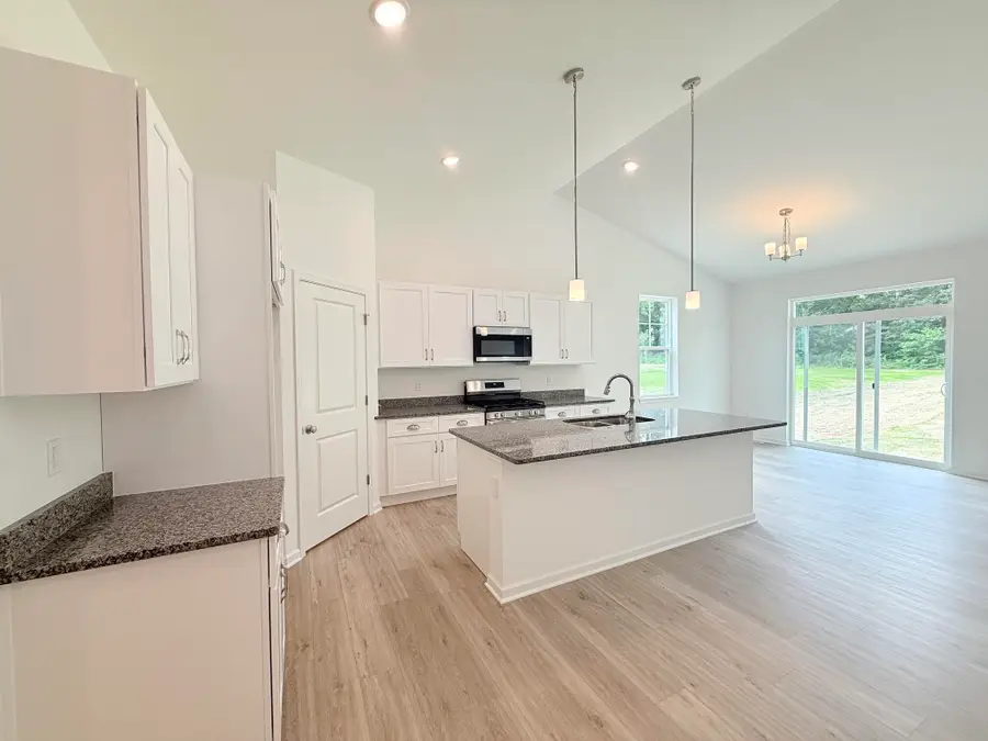1569 Meadowview Ct, Whitewater, WI 53190 - #3
