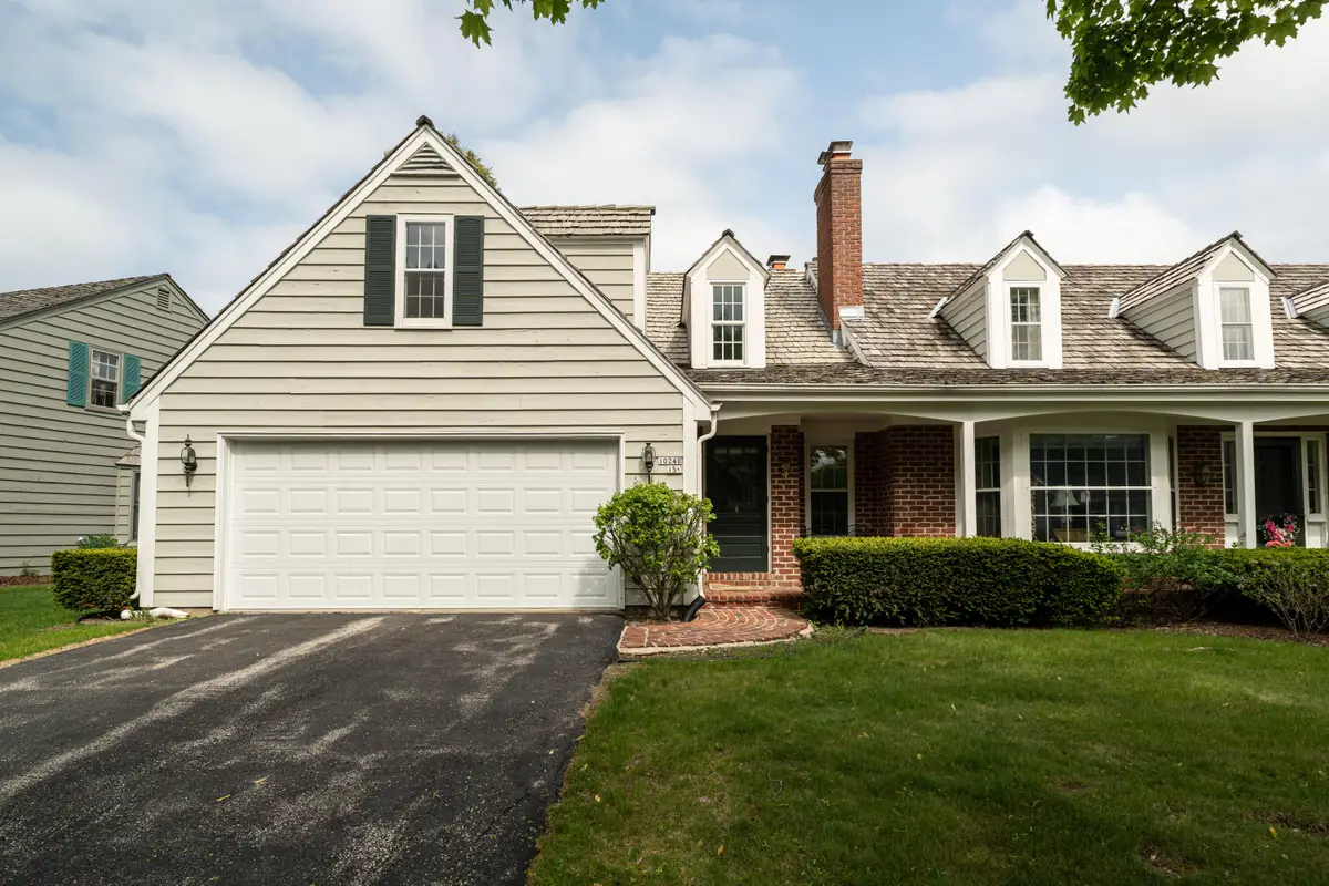 10240 N Westport Cir, Mequon, WI 53092 - #1