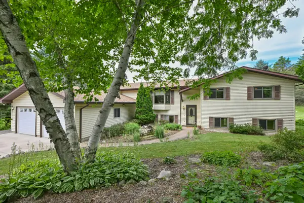 4751 E Oakview Dr, Milton, WI 53563