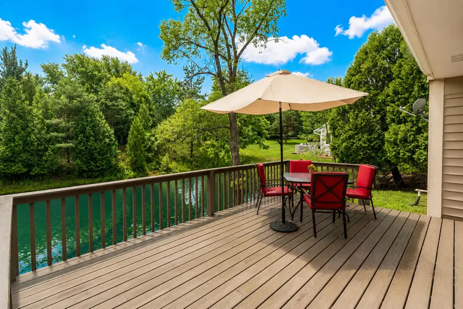 1611 W Eastbrook Ct, Mequon, WI 53092 - #3