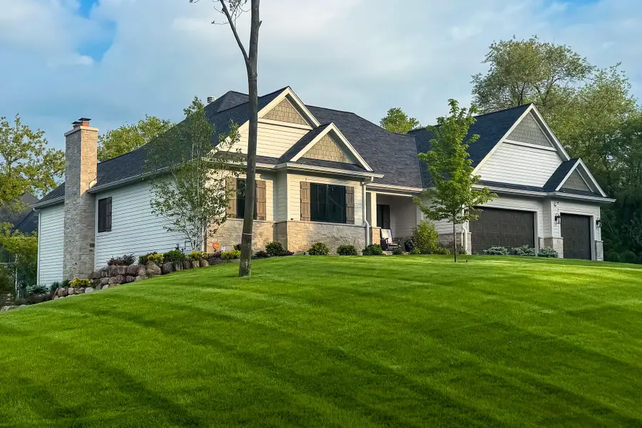 1260 Deer Ct, Geneva, WI 53147 - #3