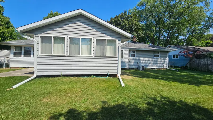 7469 N 51st Blvd, Milwaukee, WI 53223 - #2