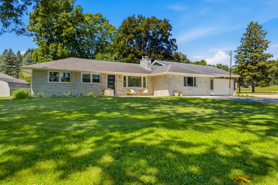 W224N8095 Susan Pl, Lisbon, WI 53089 - #3