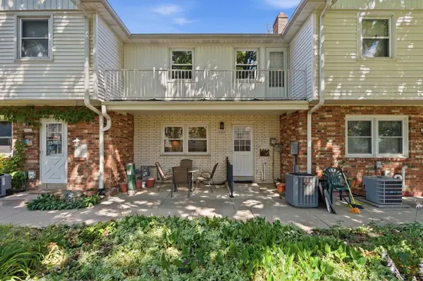 5069 W Colonial Ct, Greenfield, WI 53220