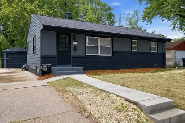 8233 W Lancaster Ave, Milwaukee, WI 53218