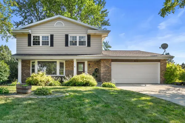 501 11th Ave, Union Grove, WI 53182