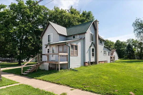 733 Long Ct, Sparta, WI 54656