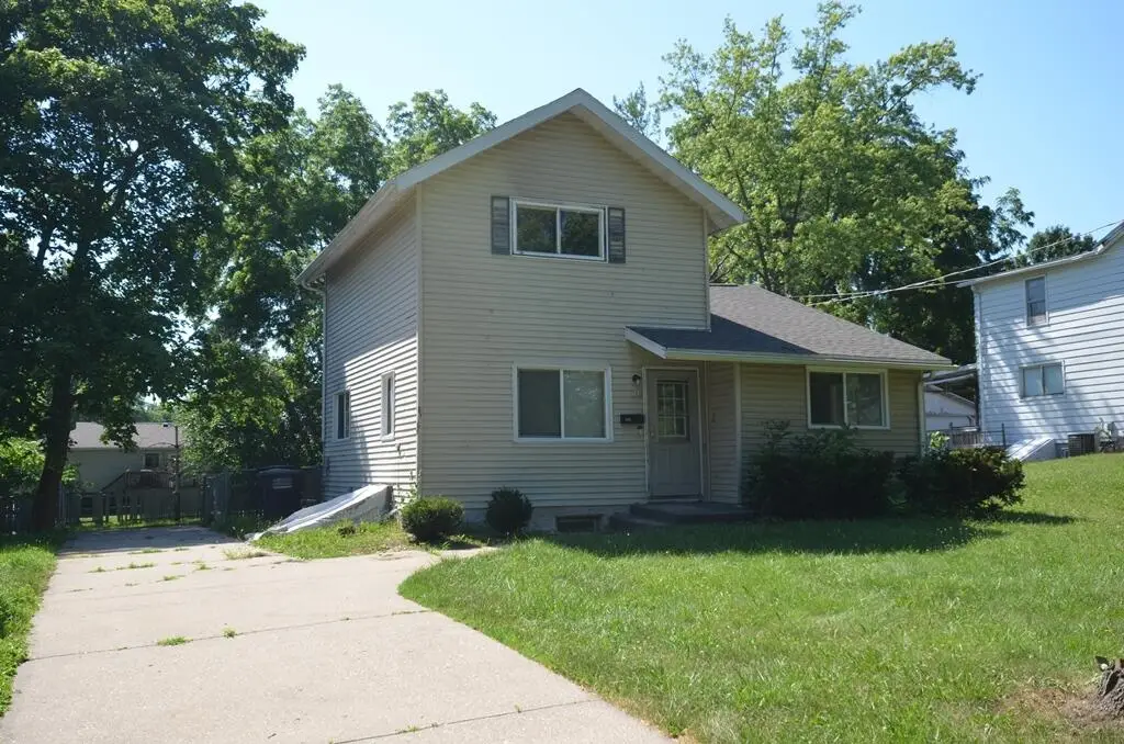 562 S Franklin St, Whitewater, WI 53190 - #1