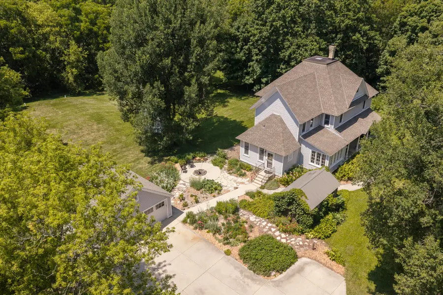W247S8375 Stonehill Dr, Vernon, WI 53149 - #3