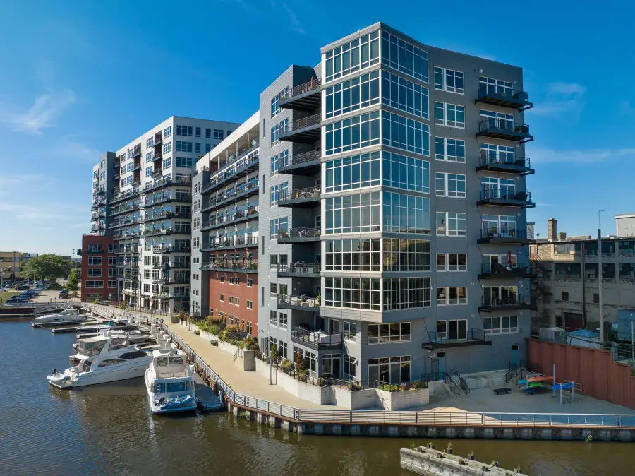 106 W Seeboth St, Milwaukee, WI 53204 - #3