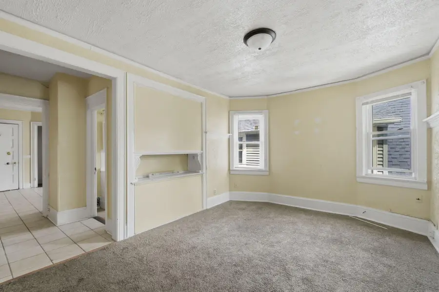 126 W Concordia Ave, Milwaukee, WI 53212 - #3