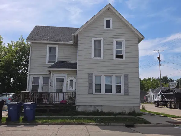 1654 Saint Clair St, Racine, WI 53402