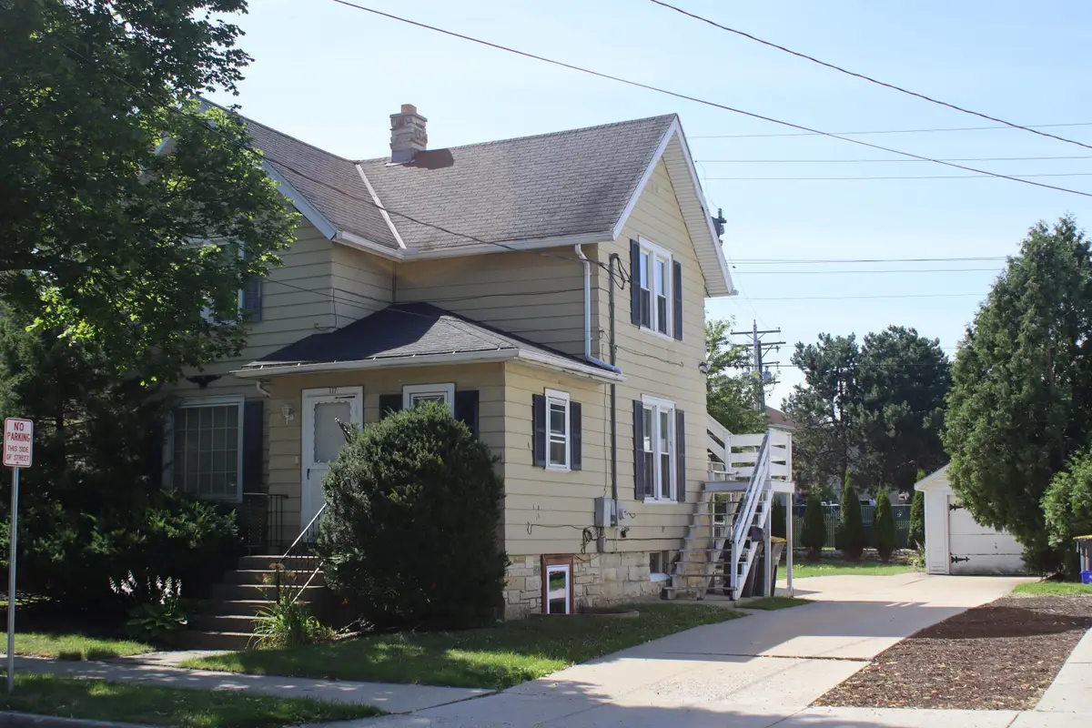 117 Cook St, Waukesha, WI 53186 - #1
