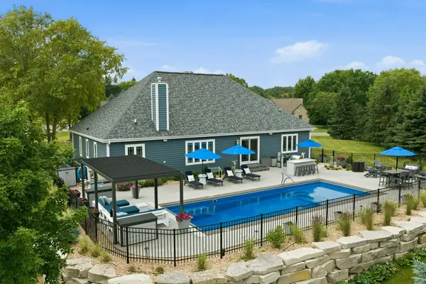 N42W33420 Glen View Ct, Nashotah, WI 53058