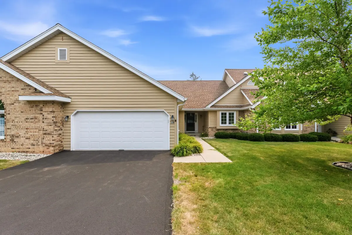 846 Shoal Crk, Waterford, WI 53185 - #1
