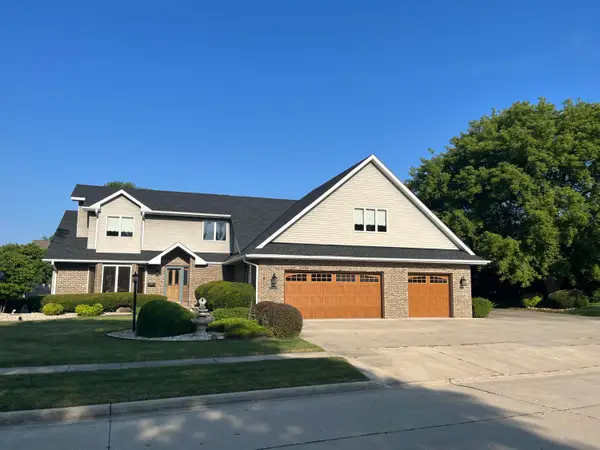 9009 33rd Ave, Kenosha, WI 53142