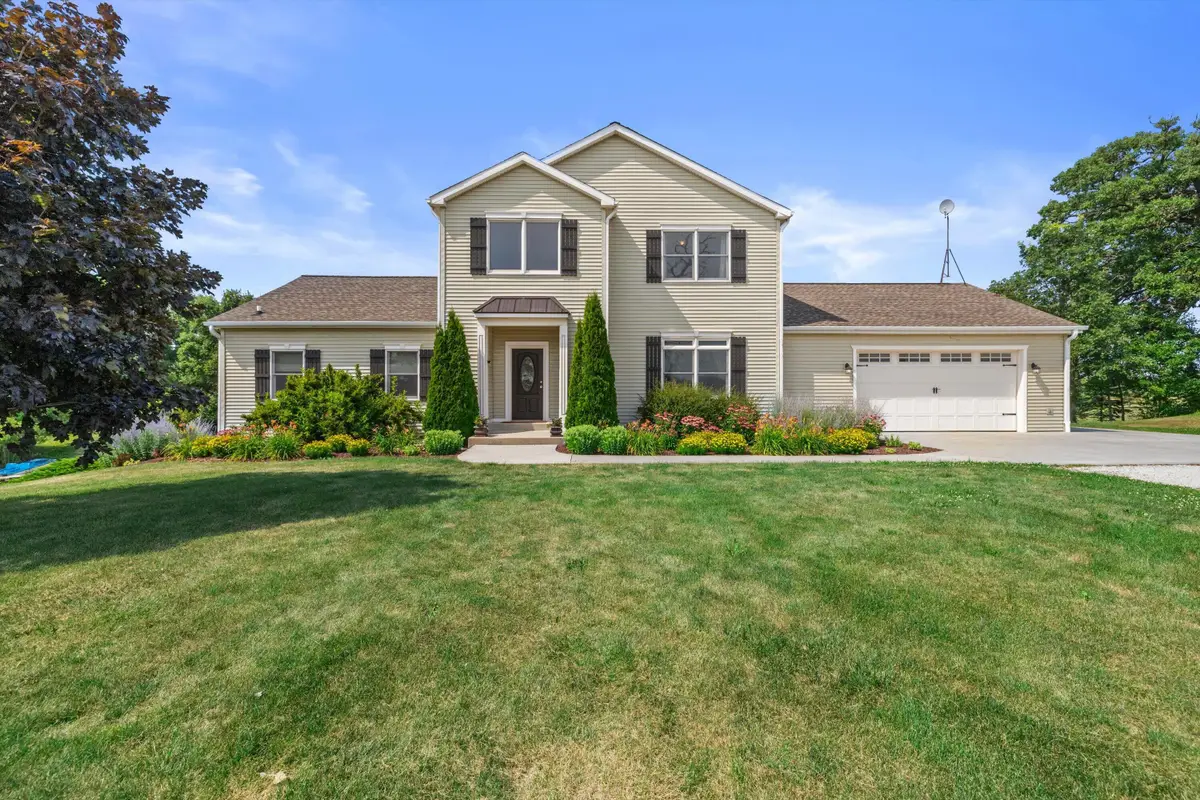 16340 Braun Rd, Yorkville, WI 53177 - #1